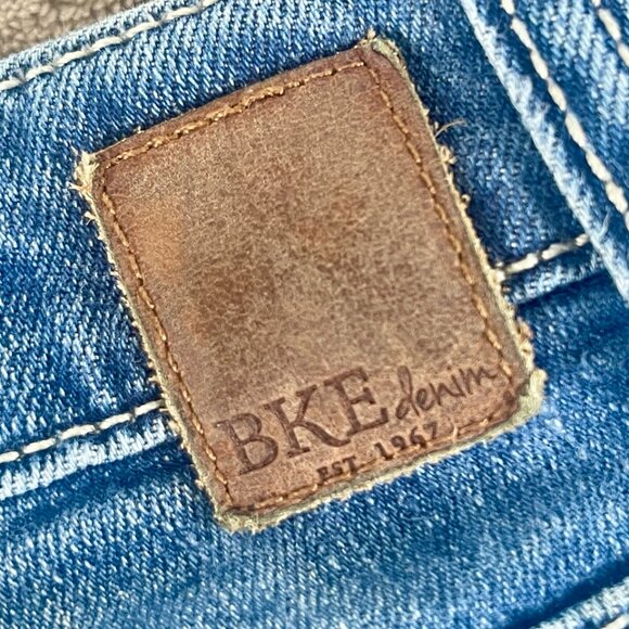 BKE Stella Jeans Boot Cut Distressed Womens Size 30L (30x33-1/2) - Picture 5 of 16